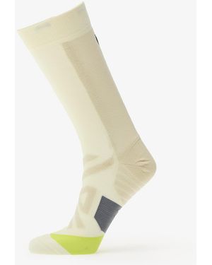 On Shoes Performance High Socks Seedling/ Kiwi - Weiß