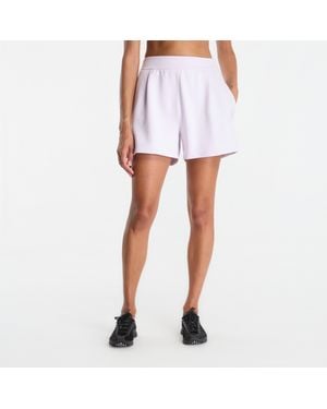 Nike Kurze Hosen 24.7 Impossiblysoft Dri-Fit Mid-Rise Loose 4" Shorts Bleached Lilac/ Platinum - Weiß