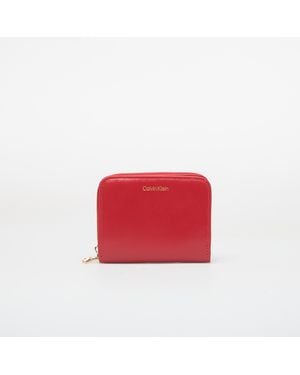 Calvin Klein Portafoglio Ck Medium Flap Zip Around - Rosso