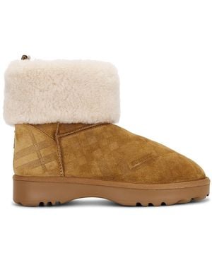 Burberry Flint Boot - Natural