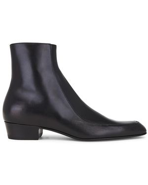 Saint Laurent Augustin 30 Zipped Booties - Black