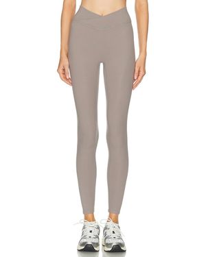 437 The V Legging - Natural