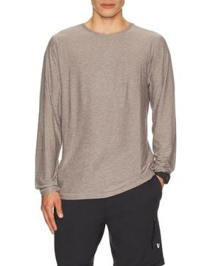 Vuori Strato Tech Long Sleeve Tee - Gray