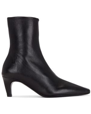 Jude Cave Ankle Boot - Black