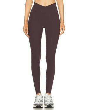 437 The V Legging - Brown
