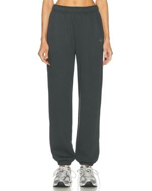 Alo Yoga Accolade Sweatpant - Blue