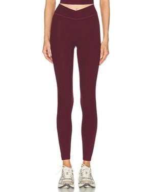 437 The V Legging - Red