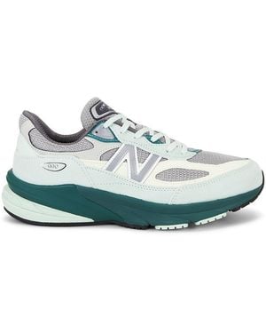 New Balance 990 Sneaker - Blue