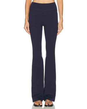 437 The Leisure Pant - Blue