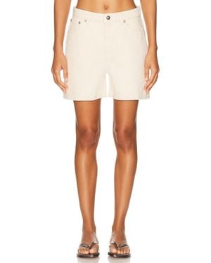 Skall Studio Willie Short - White