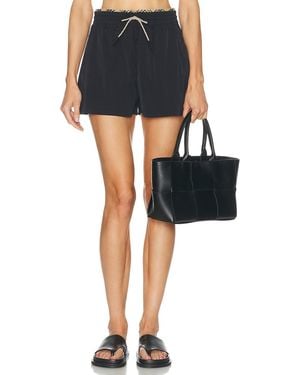 Burberry Astra Short - Black