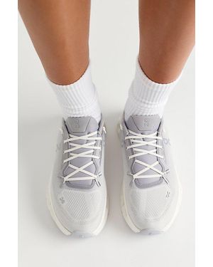 On Shoes Cloudtilt Sneakers - White