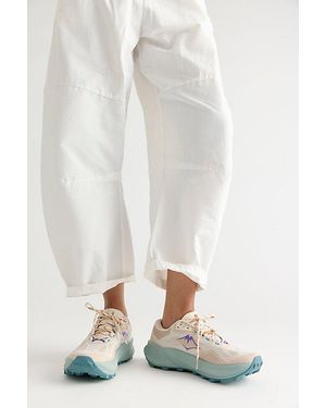 Asics Trabuco 14 Sneakers - White