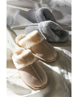 Minnetonka Chesney Slippers - Grey