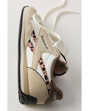 Reebok Classic Az Trainers - Natural