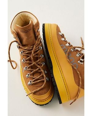 Mono Vidda Hiking Boots - Orange