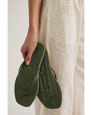 Sleeper Tapered Flip Flops - Natural