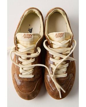 Free People Autry Windspin Low Metallic Shoe - Natural