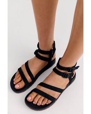 Chaco Lowdown Strappy High Sandals - Black