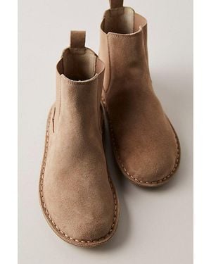 VIBAe Helsinki Chelsea Boots - Brown