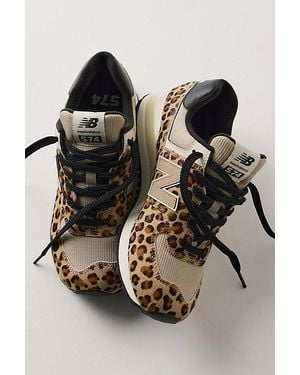 New Balance Animal-Print 574 Sneakers - Black