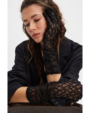 Anna Sui Ruched Lace Gloves - Black