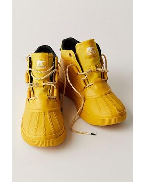 Sorel Out N About Iv Splashy Waterproof Boots - Yellow