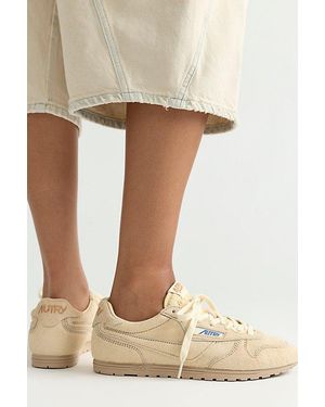 Autry Windspin Low Top Pony Hair Sneakers - Natural
