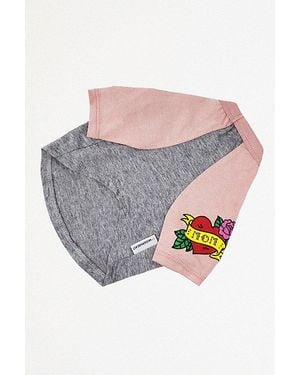 MODERNBEAST Mom Tattoo Tee - Gray