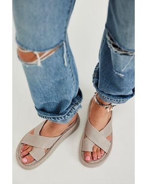 BUENO Hattie Flatform Sandals By - Blue