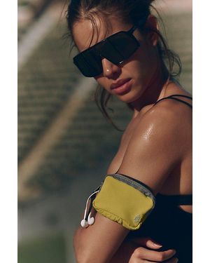 Fp Movement Run About Pouch - Yellow