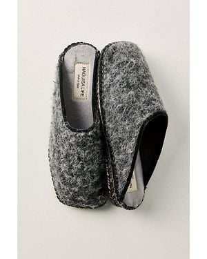 Naguisa Namo Espadrille Slippers By - Gray