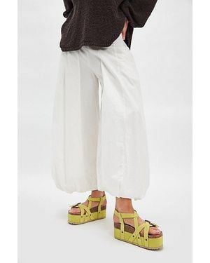 INTENTIONALLY ______ Rule Breaker 2.0 Flatform Sandals By - Black