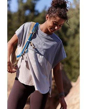 Fp Movement Logo Swerve Splice Tee - Multicolor