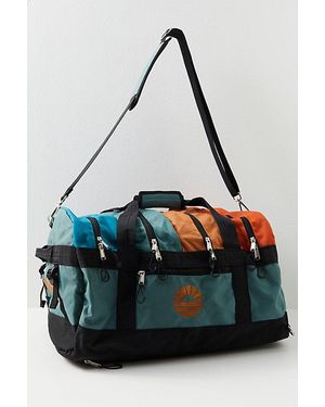 Tobiq Travel Duffle - Black