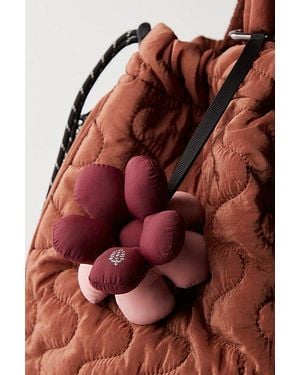 Fp Movement Petal Talk Keyring - Red