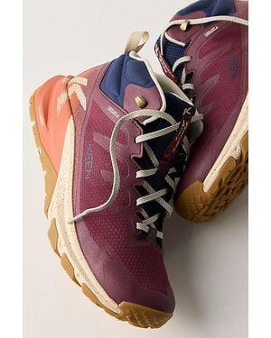 Keen Targhee Apex Waterproof Hiking Boots - Pink