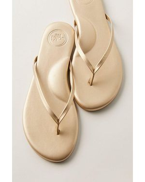 Solei Sea Around Town Flip Flops - Natural