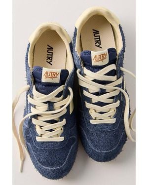 Autry Windspin Suede Low-Top Sneakers - Blue