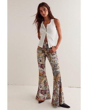 Wrangler X Lainey Wilson Life Of Lainey Flare Jeans - Natural