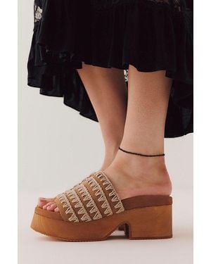 Mou Stitches Clogs - Black