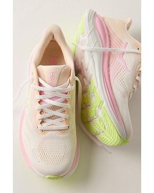 Hoka One One Hoka Clifton 11 Running Sneakers - Natural