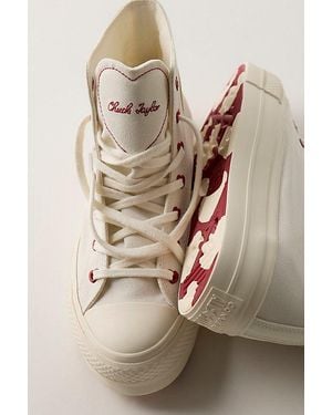 Converse Chuck Taylor All Star Hearts Lift Platform Sneakers - Natural