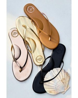 Solei Sea Around Town Flip Flops - Natural