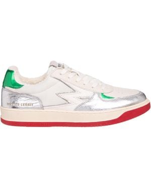 MOA Trainers - White