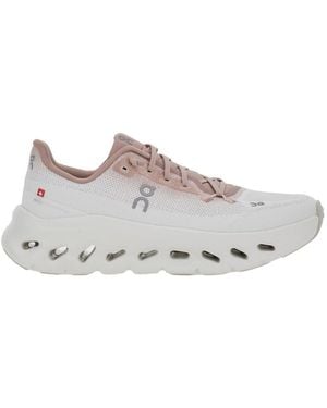On Shoes Cloudtilt Shoes With Cushied Sole - White