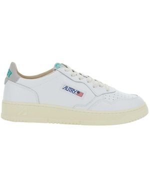 Autry 'Medalist Low' And Trainers With Contrasting Heel In - White