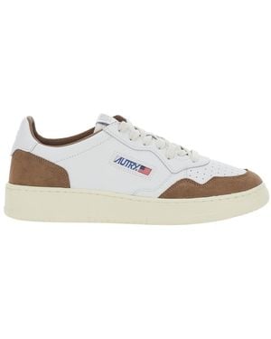 Autry 'Medalist' Low Top Sneakers With Logo Patch On The Tongue - White