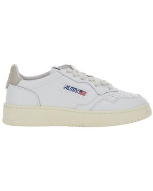 Autry 'Medalist' Low Top Trainers With Logo Patch On The Tongue - White