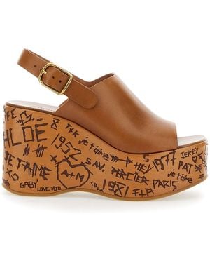 Chloé Zeppa 'Maxime' Con Decorazioni Scritte Incise E Fibbia Logata In - Marrone